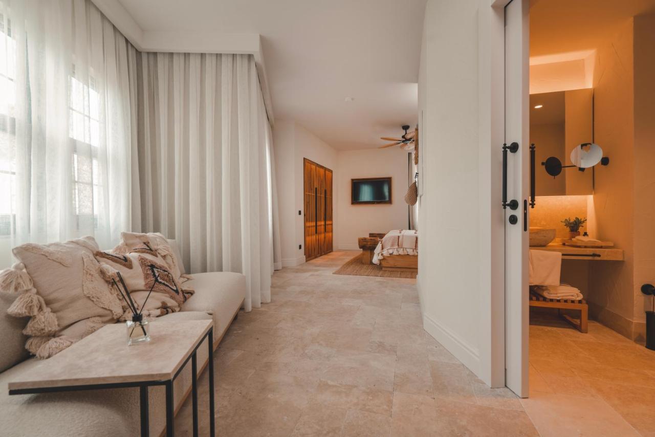 6 Rooms By Azumare Side Esterno foto